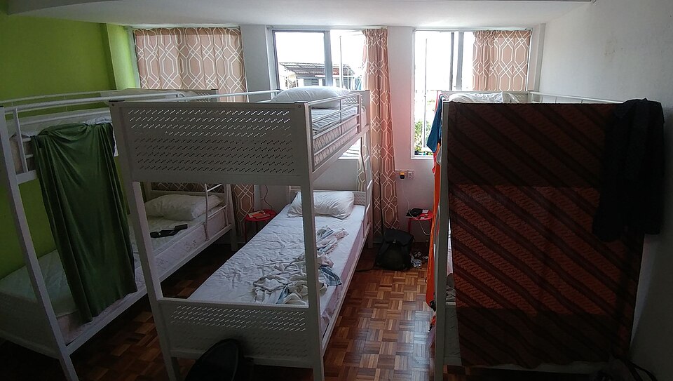 Phòng giường tầng trong hostel